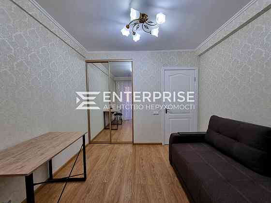 Продаж Квартира 2-кімнатна, 5/5 поверх на вул. Кирилло-Мефодиевская Kiev