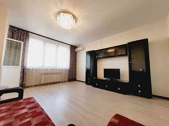 Оренда Квартира 2-кімнатна, 20/25 поверх на вул. Чавдар, 1 Киев