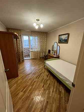 Оренда Квартира 3-кімнатна, 5/10 поверх на Ревуцького, 30/1 Kiev