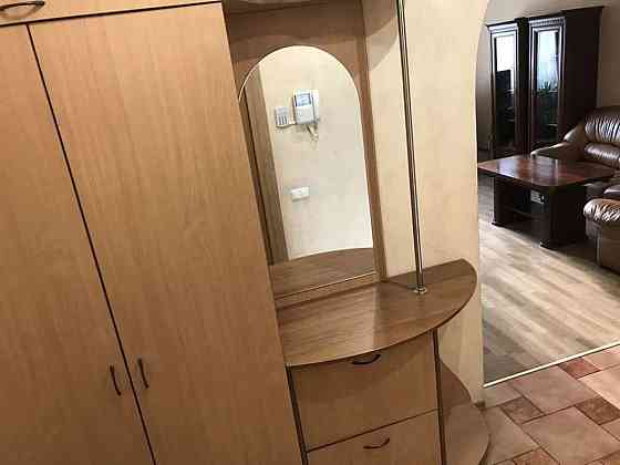 Оренда Квартира 3-кімнатна, 9/16 поверх на ул. Ревуцкого Kiev