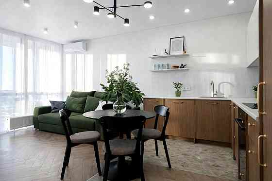 Продаж Квартира 2-кімнатна, 10/26 поверх на Родини Крістерів вул., д. 2 Київ