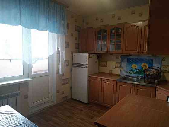 Оренда Квартира 2-кімнатна, 10/14 поверх на Максимовича, 9а Київ