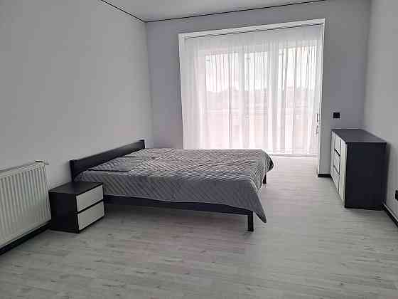 Оренда Квартира 1-кімнатна, 4/5 поверх на вул. Обїзна Ternopil'