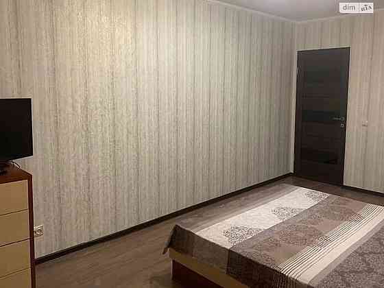 Оренда Квартира 3-кімнатна, 4/5 поверх на Гоголівська, 6А Київ