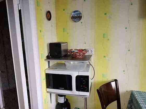 Оренда Квартира 3-кімнатна, 2/18 поверх на ул. Ревуцкого Київ