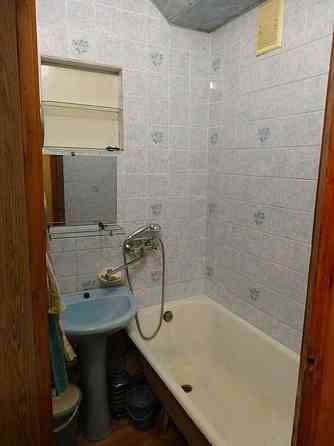 Оренда Квартира 2-кімнатна, 2/5 поверх на Миропольская ул., 27/16 Киев