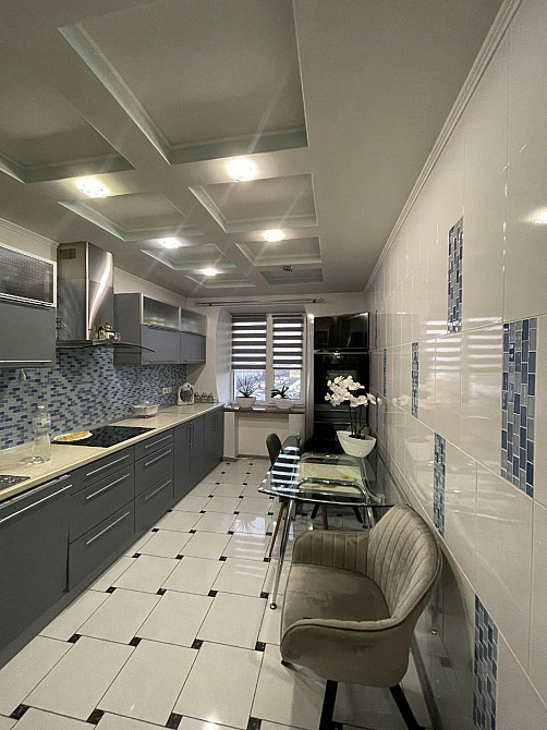 Продаж Квартира 3-кімнатна, 14/15 поверх на вул. Проспект Миру Житомир - фото 2