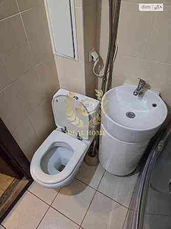 Продаж Квартира 2-кімнатна, 5/5 поверх на Василенко Николая ул., 11 Київ