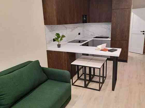 Оренда Квартира 1-кімнатна, 16/25 поверх на ул. Каховская, 58 Киев