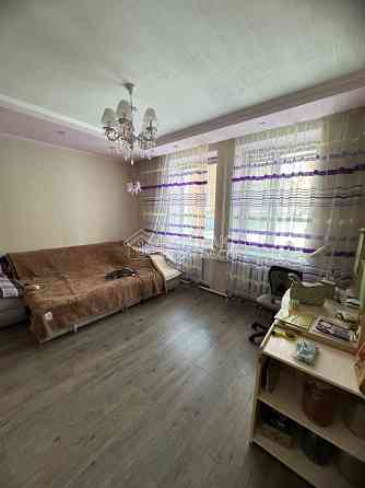 Продаж Квартира 3-кімнатна, 1/2 поверх на вул. Забайкальський Харків