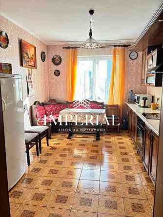 Продаж Квартира 3-кімнатна, 11/22 поверх на вул. Драгоманова Kiev