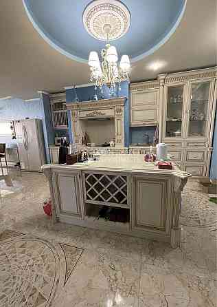 Продаж Квартира 3-кімнатна, 4/16 поверх на вул. Гольдбергівська Kharkiv