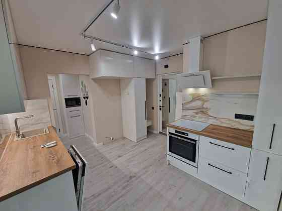 Продаж Квартира 2-кімнатна, 25/25 поверх на Данченка вул., д. 1 Kiev