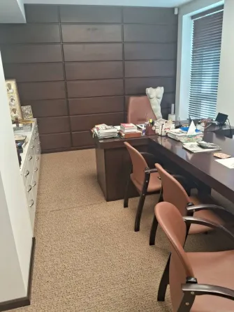 I am selling an office of 475m2, open-space and several offices. Renovation, furniture, glass partitions, 2nd floor Dnipro - photo 8