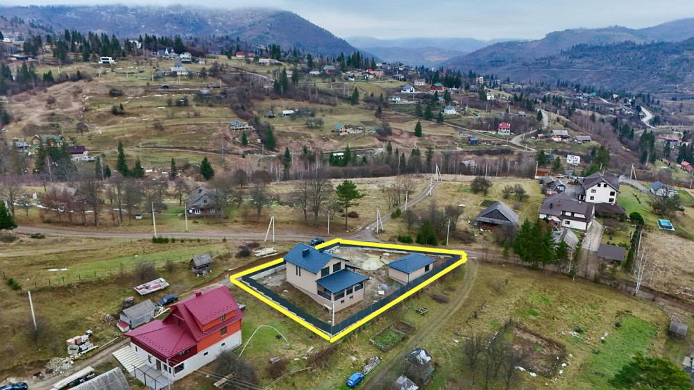 Продаж  Будинок з ділянкою 12.35 сот 210 кв.м 3 кімн.  Славське - изображение 1