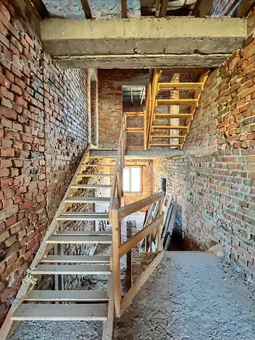 Продаж 2-поверховий   250 кв.м  на вул. Садова 2  - фото 7