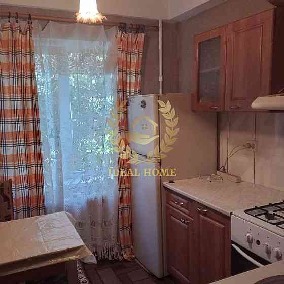 Продаж Квартира 2-кімнатна, 1/5 поверх на Донца Михаила ул., 19Б Київ