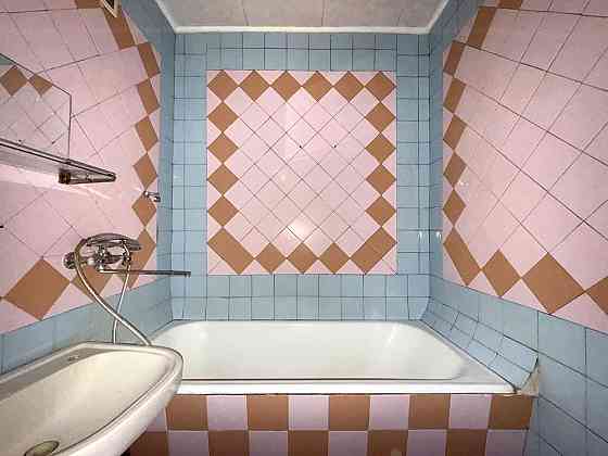 Продаж Квартира 2-кімнатна, 4/9 поверх на Микільсько-Слобідська вул., д. 4 Kiev