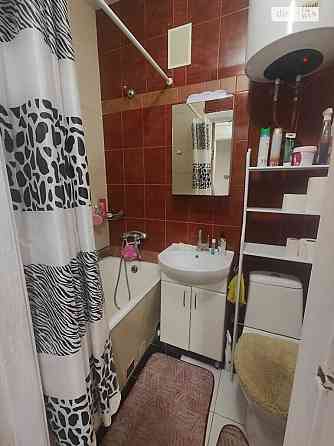 Оренда Квартира 1-кімнатна, 7/9 поверх на Юрія Литвинского, 31Б Київ