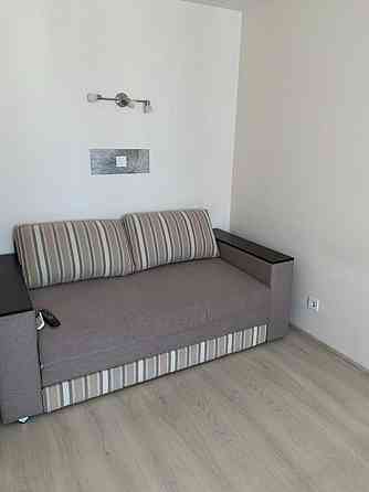 Оренда Квартира 1-кімнатна, 22/25 поверх на Урлівська, 23б Київ