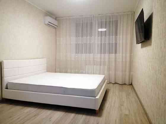 Оренда Квартира 1-кімнатна, 22/26 поверх на ул. Соломии Крушельницкой, 15в Київ