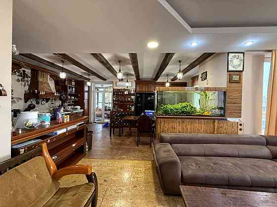 Продаж Квартира 4-кімнатна, 9/9 поверх на Окипной Раисы вул., д. 4-А Kiev