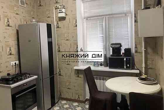 Продаж роздільної 2-х к. квартири в центрі Києва Лукьянівка. №21144558 Kiev