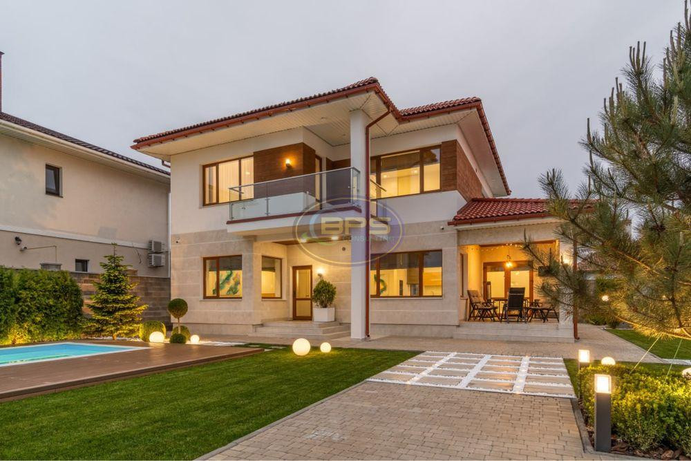 Продаж 2-поверховий Будинок з ділянкою 5.5 сот 200 кв.м 5 кімн. на Центральна вул.  - фото 1