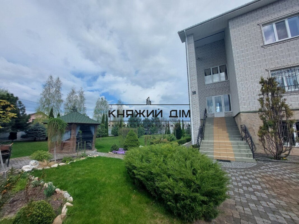 Продаж 3-х поверхового будинку в смт Калинівка. № 2211648 Калинівка (Богуславський район) - фото 6