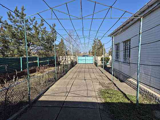 Продаж Будинок 4-кімнатний на ул. Шкільна, 1 Kordon