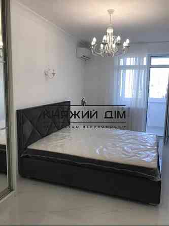 Оренда Квартира 2-кімнатна, 9/25 поверх на Белорусская ул. Kiev