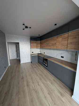 Продаж Квартира 1-кімнатна, 8/10 поверх на вул. Волошина А. Ивано-Франковск