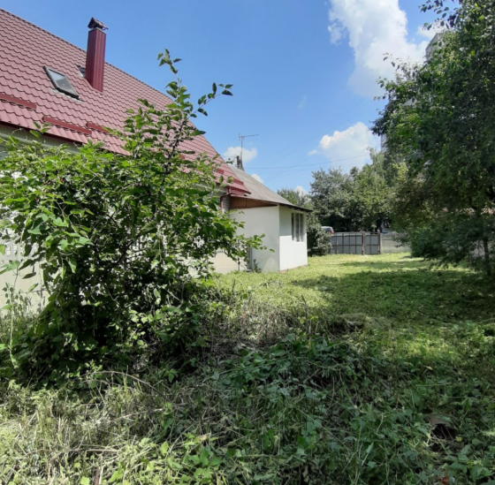 Продаж 1-поверховий Частина будинку з ділянкою 20 сот 63 кв.м 2 кімн. на Б.Ира Житомир