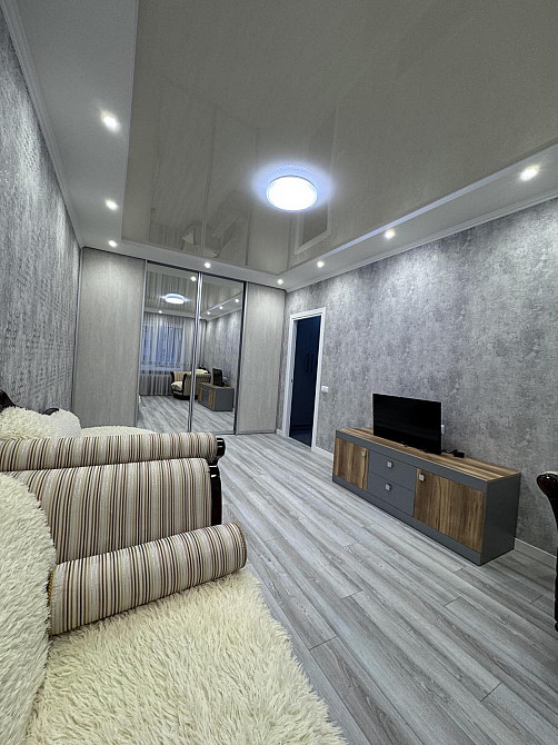 Оренда 2к Квартира 64 кв.м Соборна вул. Рівне - фото 2