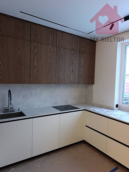 Продаж Квартира 3-кімнатна, 8/8 поверх на Собранецька Ужгород - фото 2