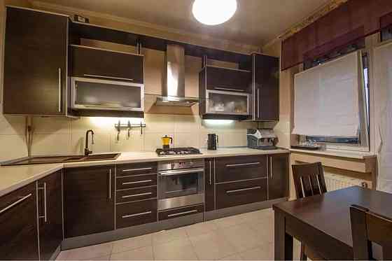 Продаж 3к Квартира 84 кв.м Ромашкова, 10 L'viv