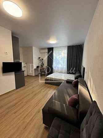 Оренда Квартира 1-кімнатна, 1/4 поверх на Практична вул., 2 Київ