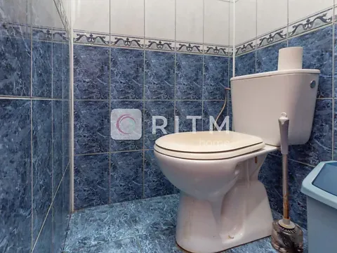 Продаж 2-поверховий   197.5 кв.м 5 кімн. на Федьковича Юрія вулиця 30 Чернівці - фото 11