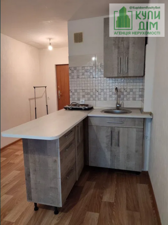 Продам1 кім. квартиру на 101 м-н Кропивницький