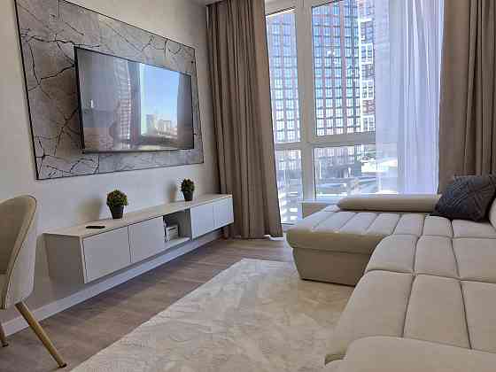 Продаж Квартира 1-кімнатна, 4/26 поверх на Віктора Некрасова вул., д. 8 Київ