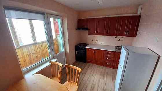 Оренда Квартира 1-кімнатна, 14/16 поверх на Ревуцького, 44б Kiev