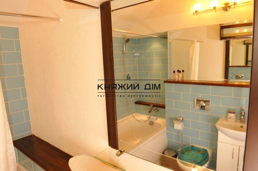 ЕСТЬ ГЕНЕРАТОР!!! Шикарный Дом в с. Святопетровское. Код объекта № 135640  - фото 15