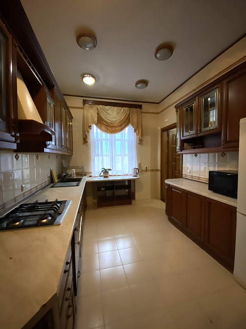 Шикарный  2-х этажный дом 412 кв.м. у моря . Одесса - изображение 1