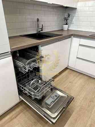 Продам 2-кімнатну квартиру в с. Софіївська Борщагівка 