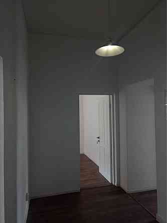 Продаж Квартира 2-кімнатна, 3/3 поверх на Басейна вул., д. 9 Київ