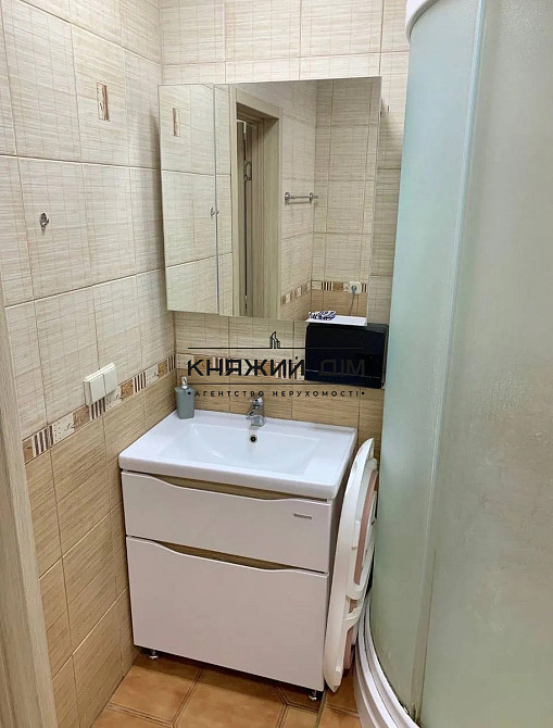 Продаж 1-кімнатної квартири в ЖК Дубова роща, метро Політехнічний інститут. № 21146401 Київ - фото 4