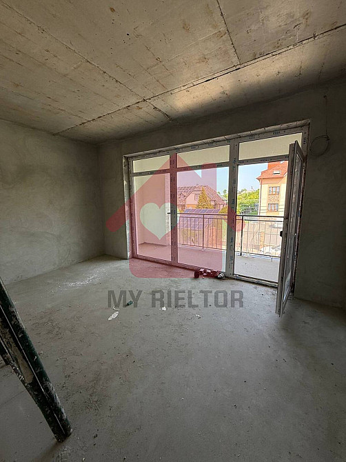 Шукаєш свою першу квартиру? Тоді це саме та квартира! Uzhhorod - photo 1