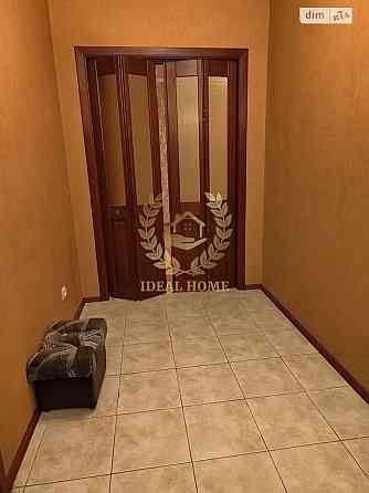 Однокімнатна квартира з косметичним ремонтом Киев