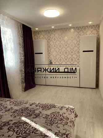 Оренда Квартира 3-кімнатна, 4/10 поверх на Глубочицкая ул. Киев