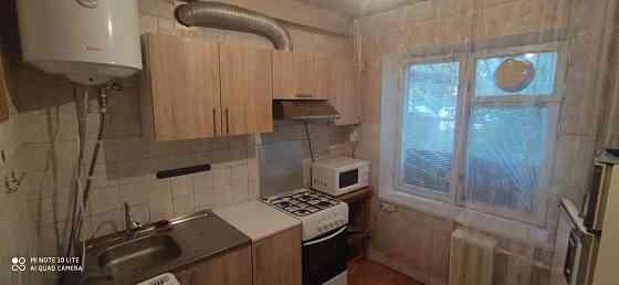 Оренда Квартира 3-кімнатна, 1/9 поверх на ул. Марка Безручко Киев